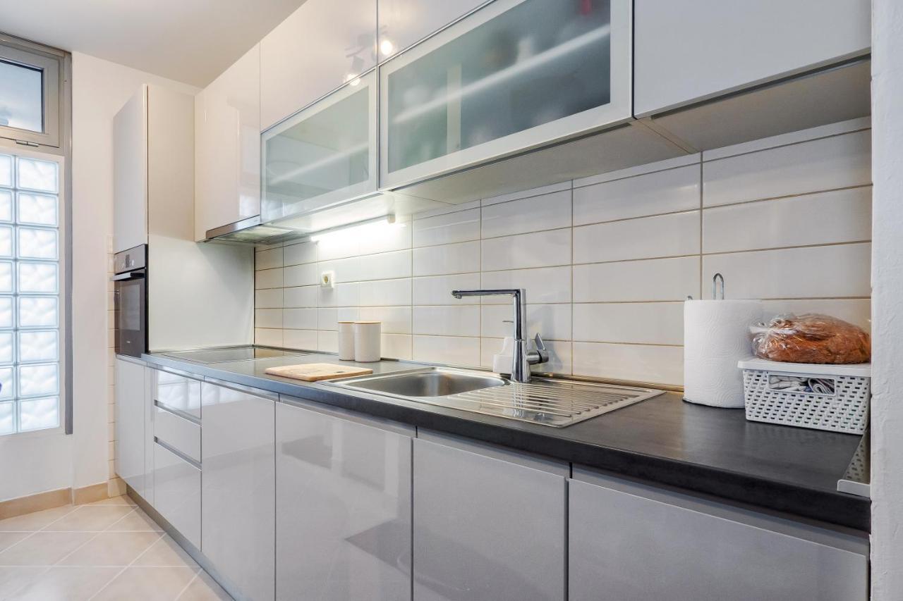 스플리트 Airy 2-Br Apt W/ Open Layout & Modern Design 아파트 외부 사진