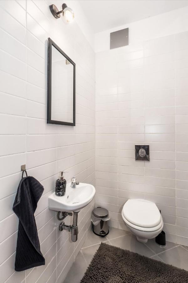 스플리트 Airy 2-Br Apt W/ Open Layout & Modern Design 아파트 외부 사진