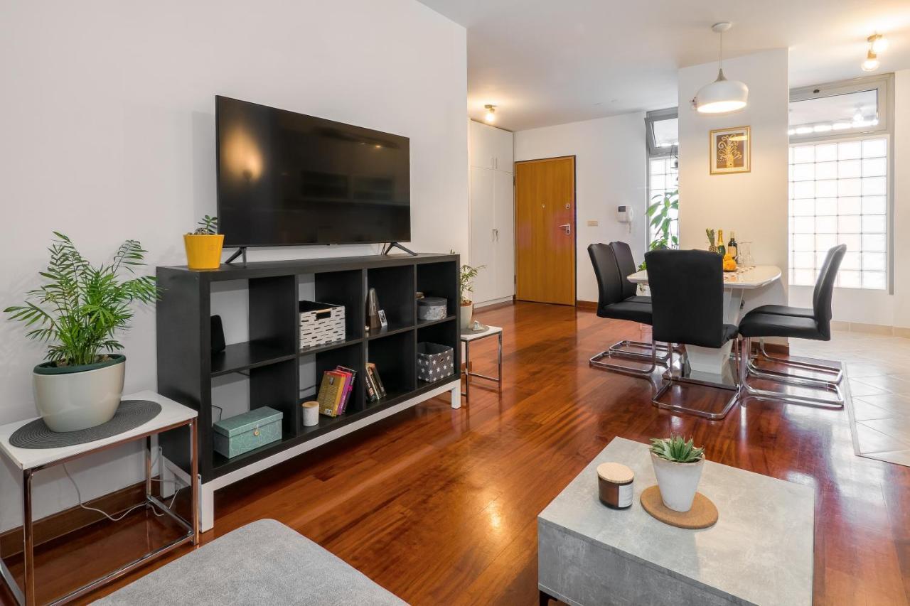 스플리트 Airy 2-Br Apt W/ Open Layout & Modern Design 아파트 외부 사진