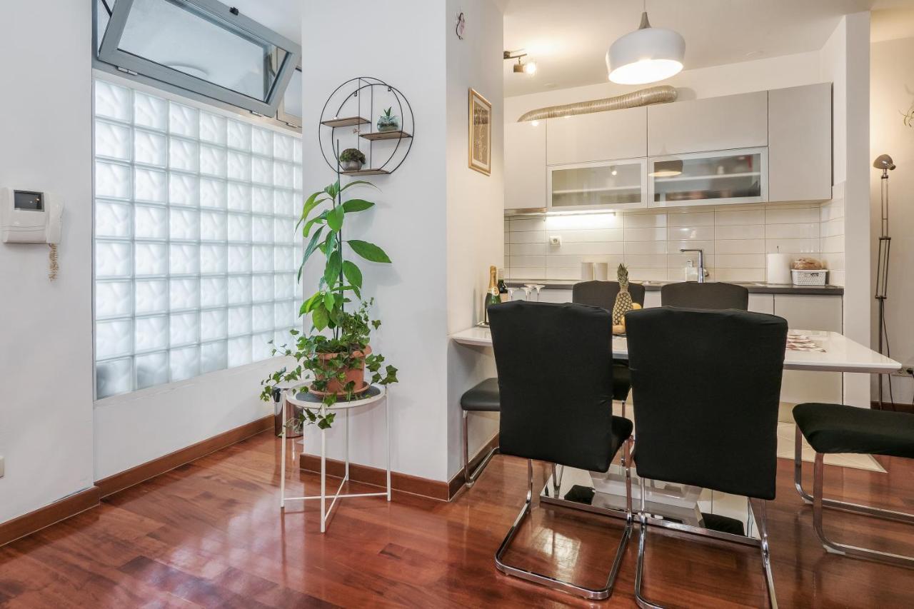 스플리트 Airy 2-Br Apt W/ Open Layout & Modern Design 아파트 외부 사진