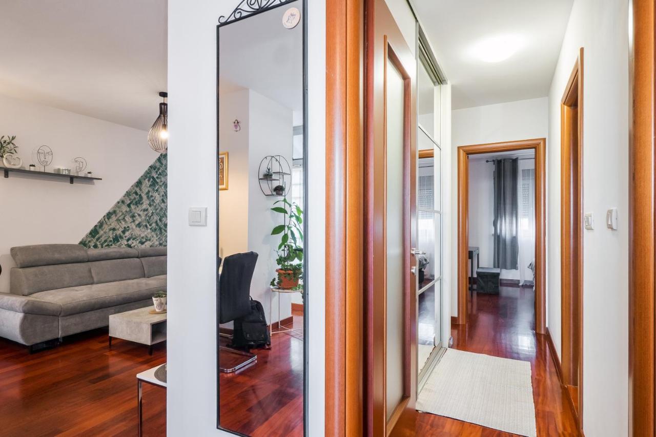 스플리트 Airy 2-Br Apt W/ Open Layout & Modern Design 아파트 외부 사진