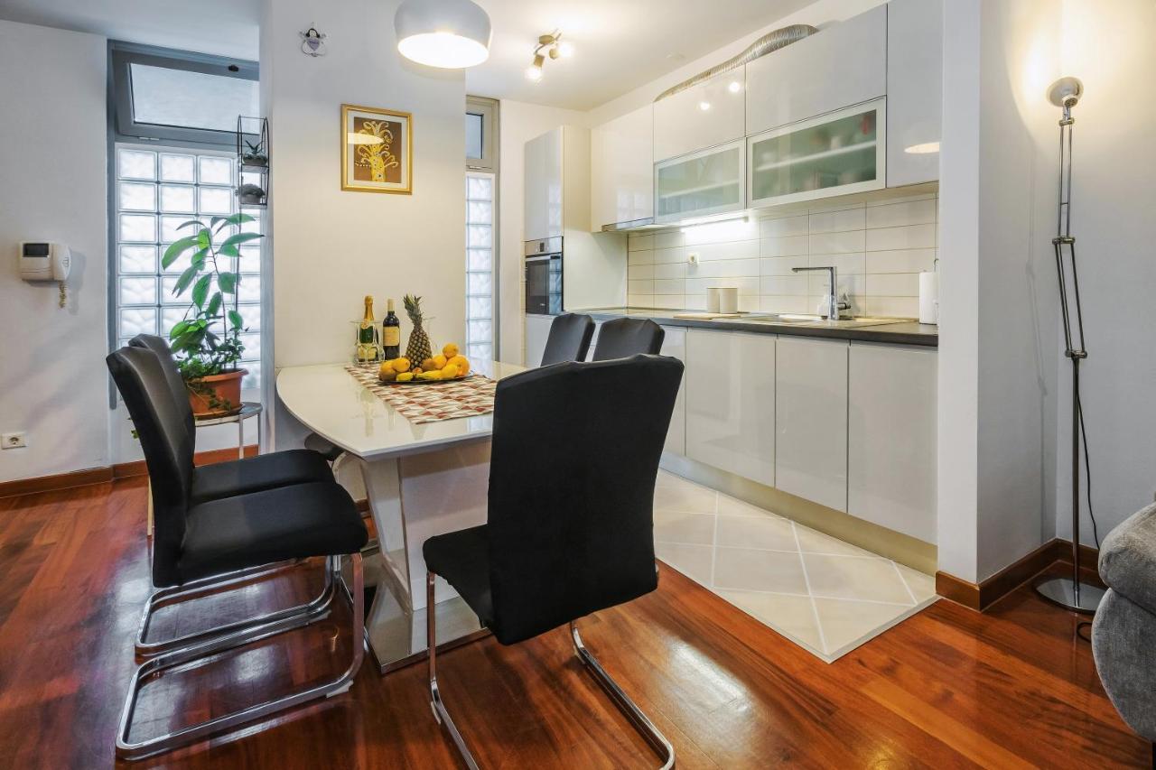 스플리트 Airy 2-Br Apt W/ Open Layout & Modern Design 아파트 외부 사진